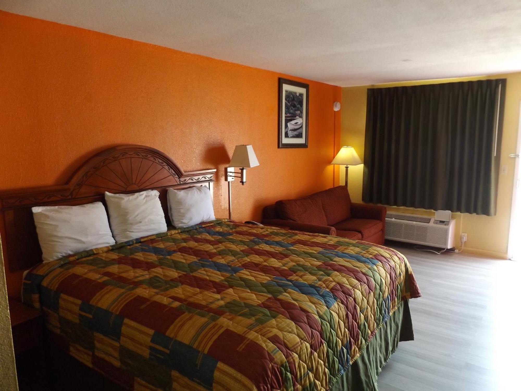 Regency Inn Concordia Extérieur photo