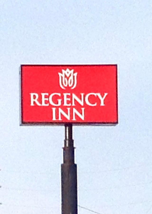 Regency Inn Concordia Extérieur photo